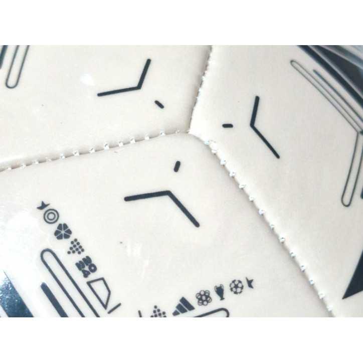 Balón de Fútbol Adidas Real Madrid - Tamaño de Reglamento Balón de Fútbol Adidas Real Madrid - Tamaño de Reglamento