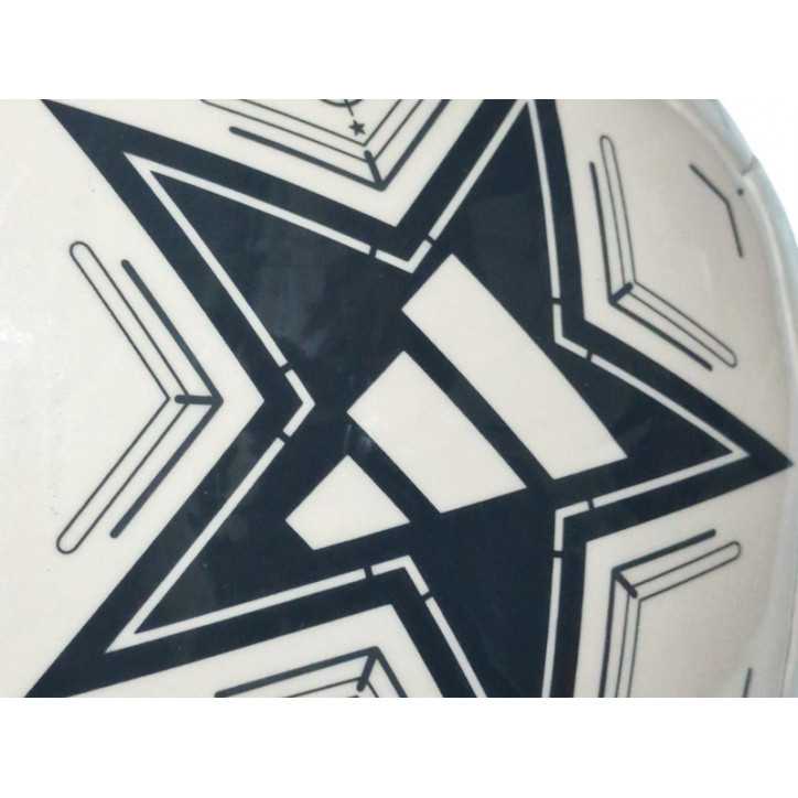 Balón de Fútbol Adidas Real Madrid - Tamaño de Reglamento Balón de Fútbol Adidas Real Madrid - Tamaño de Reglamento