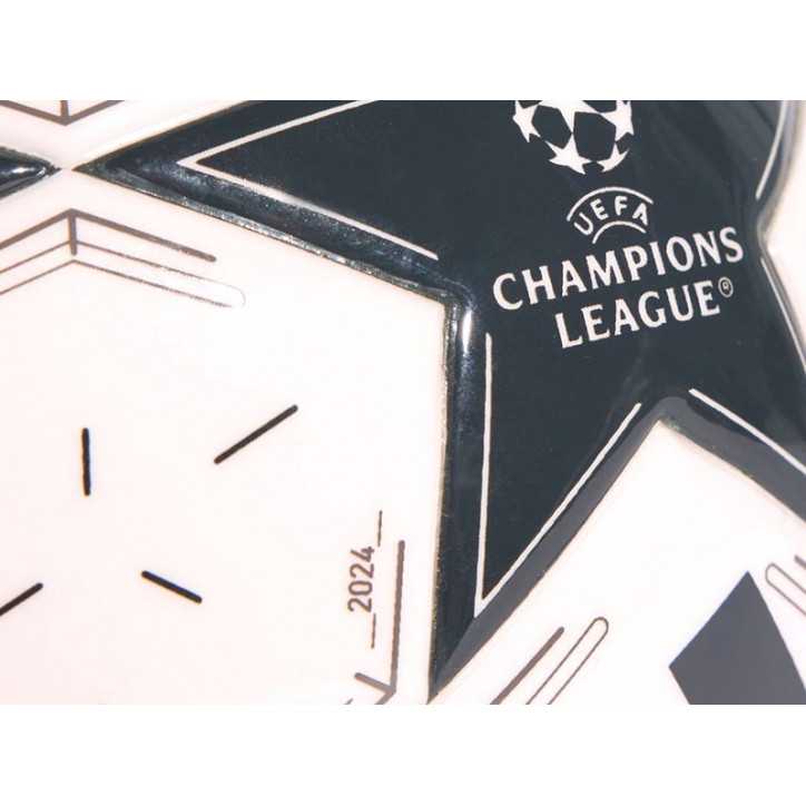 Balón de Fútbol Adidas Real Madrid - Tamaño de Reglamento Balón de Fútbol Adidas Real Madrid - Tamaño de Reglamento