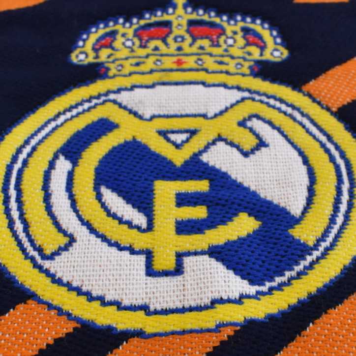 Bufanda Real Madrid Grafitti urbano Nº43