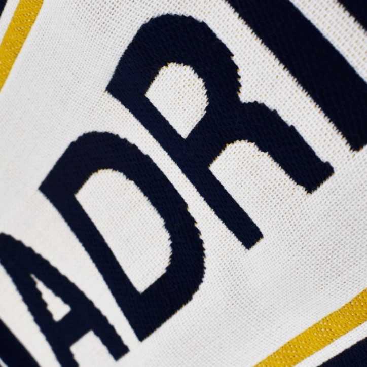 Bufanda Real Madrid Home 23/24 Modelo Nº30 Bufanda Real Madrid Home 23/24 Modelo Nº30