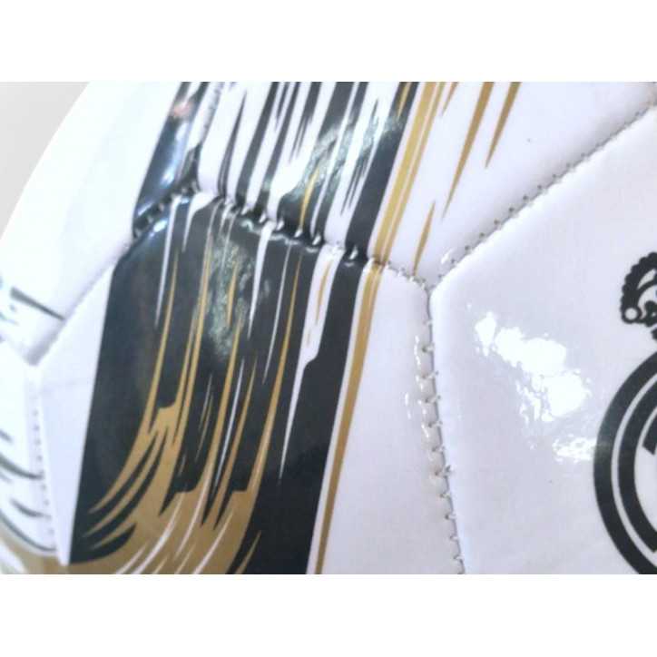 Balón de Fútbol Real Madrid - Tamaño de Reglamento Balón de Fútbol Real Madrid - Tamaño de Reglamento